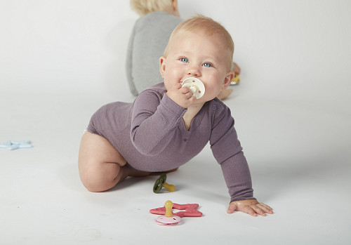 BIBS - Színes cumi - több méretben - Krémfehér