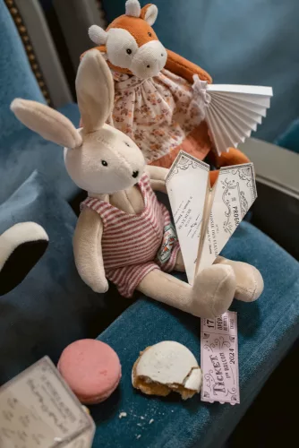 Moulin Roty - A nagy család - Semjén nyuszi "kistesó" (30 cm)