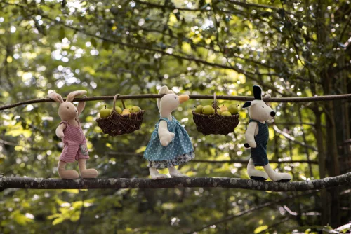 Moulin Roty - A nagy család - Zsanna kacsa "kistesó" (30 cm)