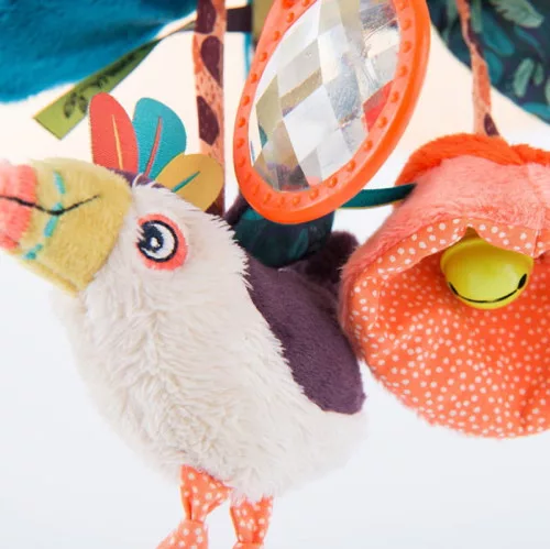 Moulin Roty - Készségfejlesztő babajáték- fellógatható levelek