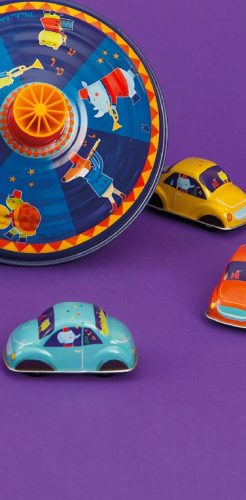 Moulin Roty - Fém játékok - Sárga lendkerekes autó