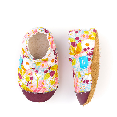 Első lépés cipő - puhatalpú kiscipő - Színes virágok
